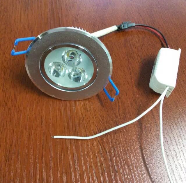 专业LED日光灯，筒灯，球泡灯，以及日光灯配件