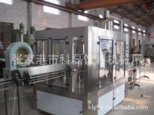 科磊 CGF系列 冲瓶 灌装 封盖三合一体机组